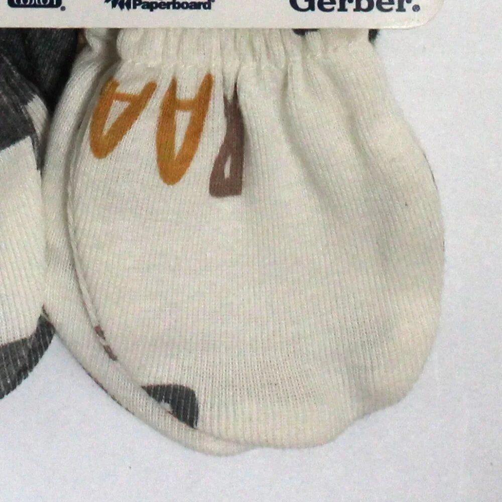 New 4 Pack Gerber Baby 0 - 3 Months Mittens Made With 100% Organic Cotton